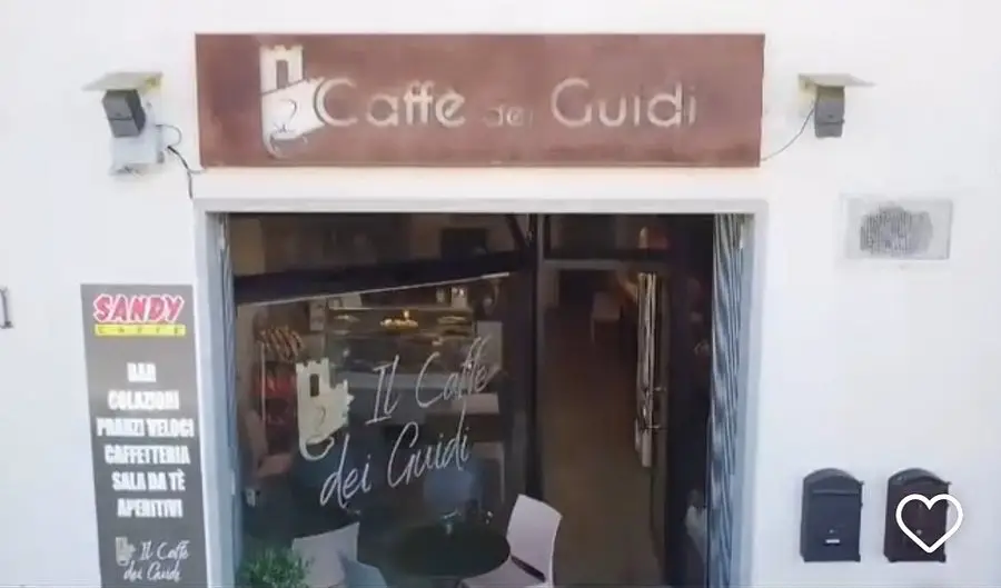 facciata caffè dei guidi